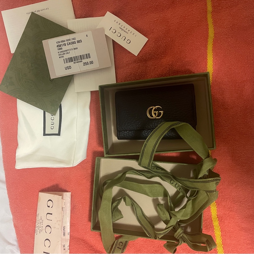 Gucci Marmont Leather Key Case Black - Picture 1 of 6